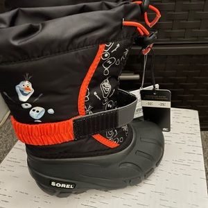 Toddler boys brand new snow boots